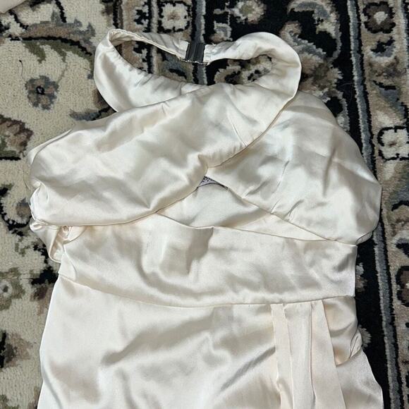 Oh Polly Halter Top Cream Satin Feel Dress | Sz 4 - Picture 6 of 9